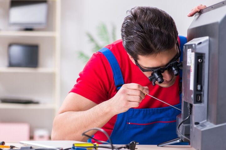 Why Professional TV Repair Is the Ideal Solution for Common TV Problems