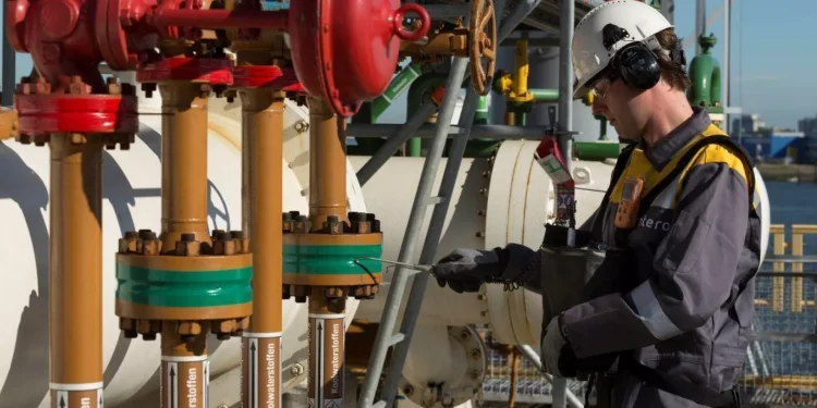 Helium Leak Detector Solutions for Accurate Industrial Leak Testing